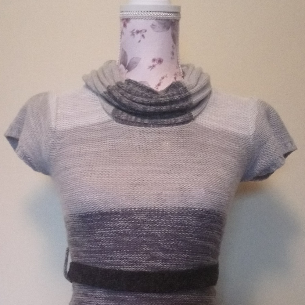 Winter Top - Picture 3 of 3